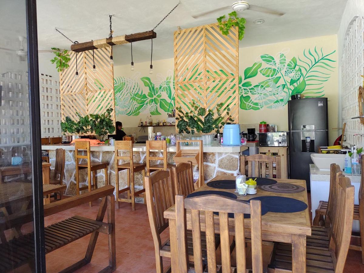 Hotel Villa Gabriela - Restaurant, Bikes ,Lands Tours Celestun Exterior photo